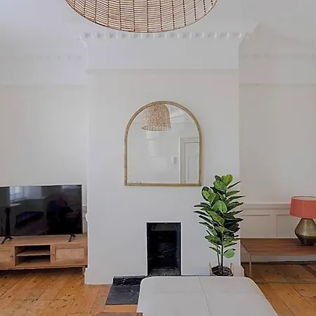 Redcliffe Parade No9 Ground Floor * Bristol